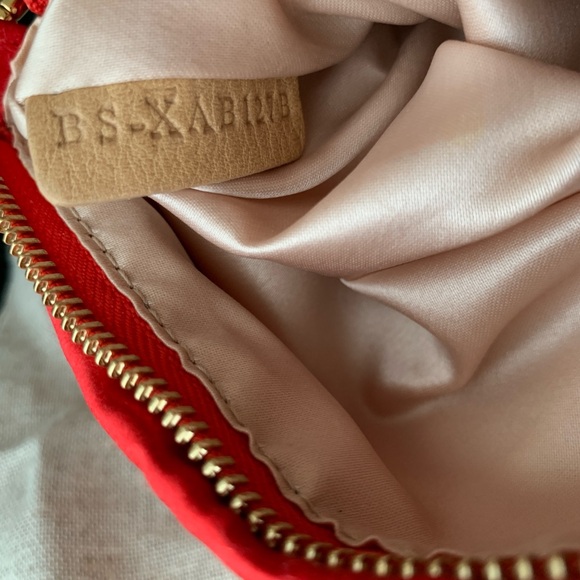 Vintage VALENTINO GARAVANI Satin Noeud d Amour Bow Clutch - Picture 2 of 13